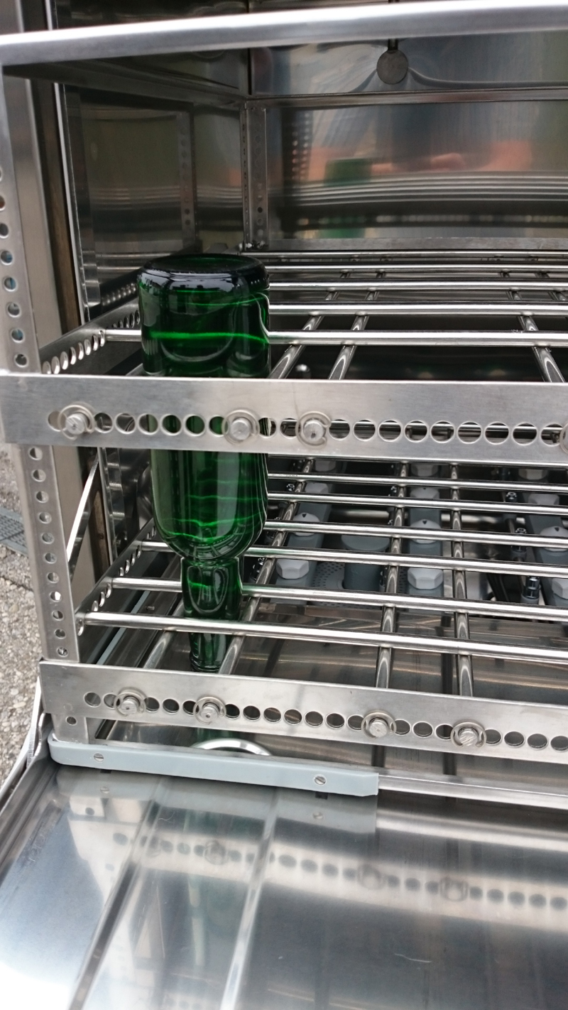 Flaschen reinigen und waschen Flaschenwaschmaschine JEMI